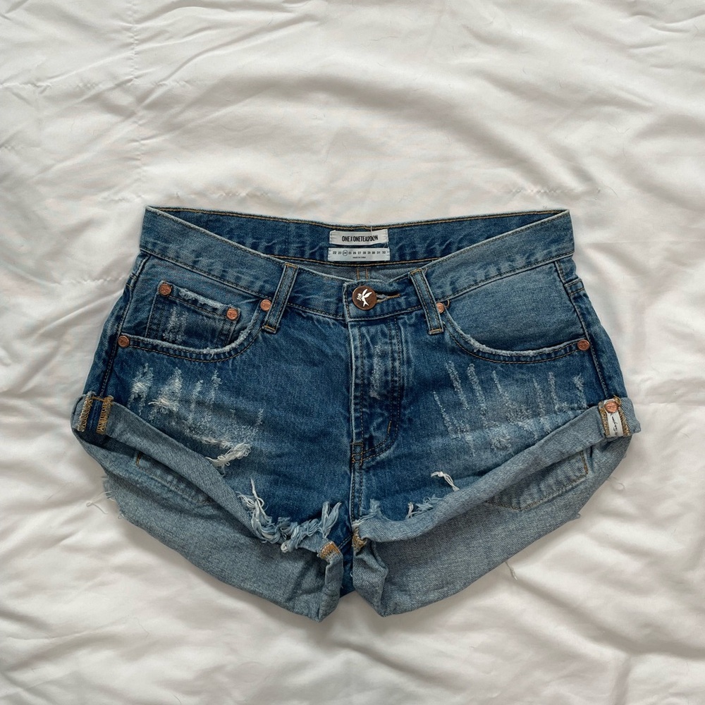 One Teaspoon Bandits shorts Size: 24